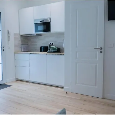 Apartment Neuf, Meuble Options Clim Et Parking Bagneux (Hauts-de-Seine)